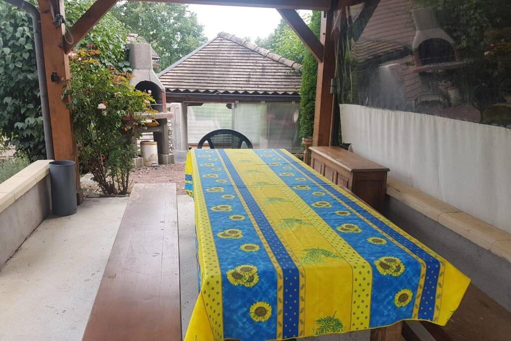Maison/Gite Familial Dans Le Jura A 200M Du Lac Avec Piscine Privee Marigny  Ngoại thất bức ảnh